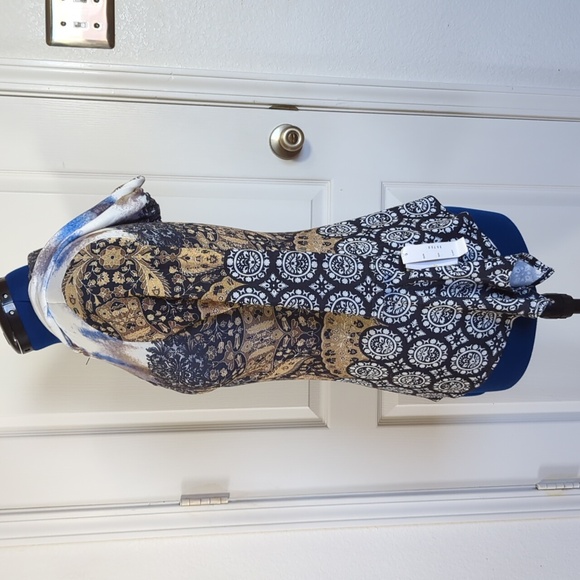 Paris IQ zip hooded top S NWT - Picture 2 of 6